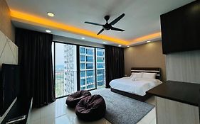 Trefoil Setia Alam By Deurban